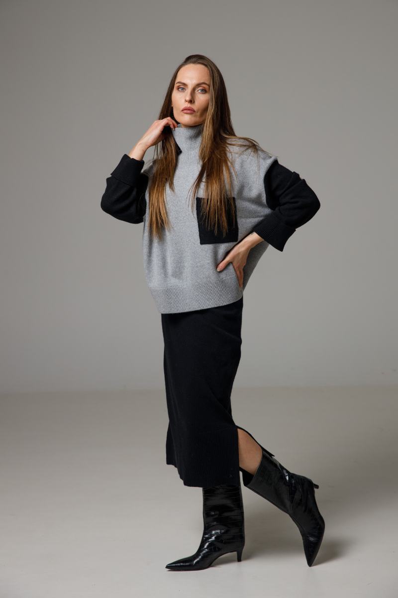Pelēka melanža/melns - kašmira-merino vilnas džemperis ar akcentētām piedurknēm un kabatu